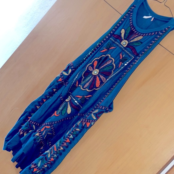 Woman’s Embellished/Embroidered FREE PEOPLE BOHO Tank Top SIZE: Small - Picture 1 of 7